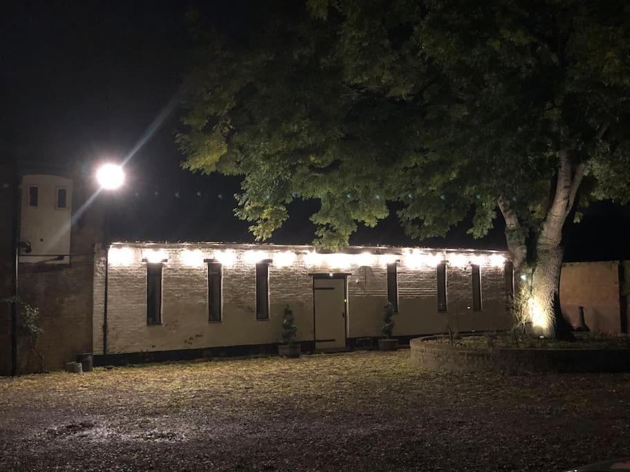 The Old Hay Barn - Games Room, Gym, Sleeps 8 Godmanchester Extérieur photo