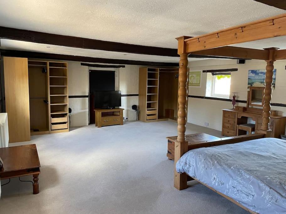 The Old Hay Barn - Games Room, Gym, Sleeps 8 Godmanchester Extérieur photo